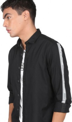 FLYING MACHINE Men Solid Casual Black Shirt