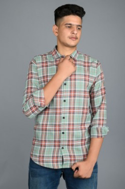 Blezza Men Checkered Casual Green Shirt