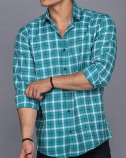 Men Slim Fit Checkered Slim Collar Casual Shirt