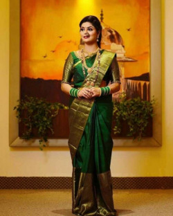 Woven, Dyed, Solid/Plain Banarasi Silk Blend, Jacquard Saree(Green)