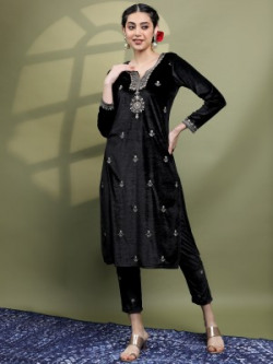 Vishudh Women Embroidered Straight Kurta(Black)