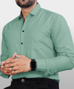 Men Regular Fit Solid Button Down Collar Formal Shirt