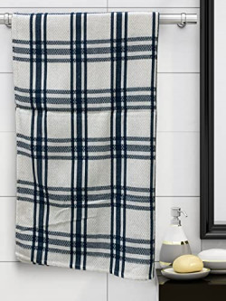Athom Living Premium Cotton Light Weight Quick-Dry High Absorbent Cotton Bath Towel White, 75x150 Cm (Pack of 1)