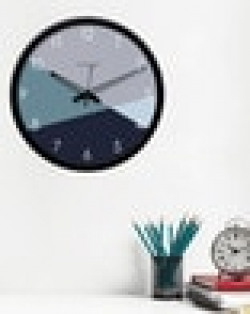 Round Shaped New Plastic Wall Clock With Glass