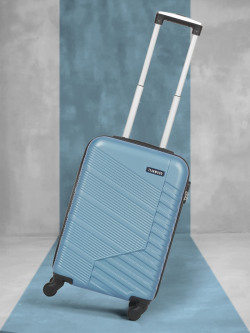 TEAKWOOD LEATHERS BLADE 360-DEGREE ROTATION HARD-SIDED CABIN-SIZED TROLLEY BAG 32.2L