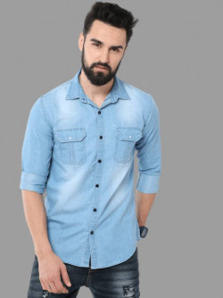 Men Regular Fit Washed Cut Away Collar Casual Shirt