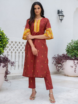 Jaipur Kurti Maroon Ethnic Motifs Printed Straight Kurta with Trousers Starts at Rs:499