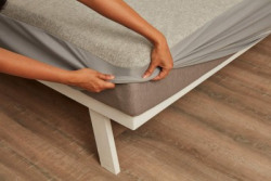 WAKEFIT ELASTIC WATERPROOF MATTRESS COVER(GREY)