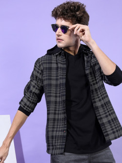 LOCOMOTIVE Men Black & Grey Slim Fit Checked Casual Shirt