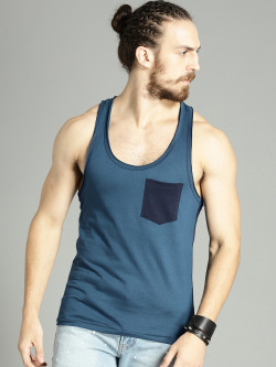 Roadster Time Travlr Men Sleveless T-shirt with Raw Edges