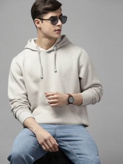 ROADSTER MEN SOLID HOODED SWEATSHIRT STARTS AT 439